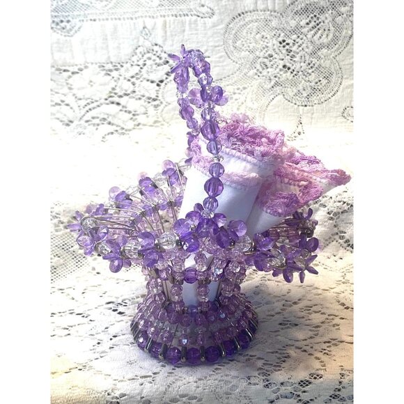 Vintage Safety Pin Beaded Basket With Lilac Crochet Hankie Hanky Purple Lilac - Picture 2 of 4